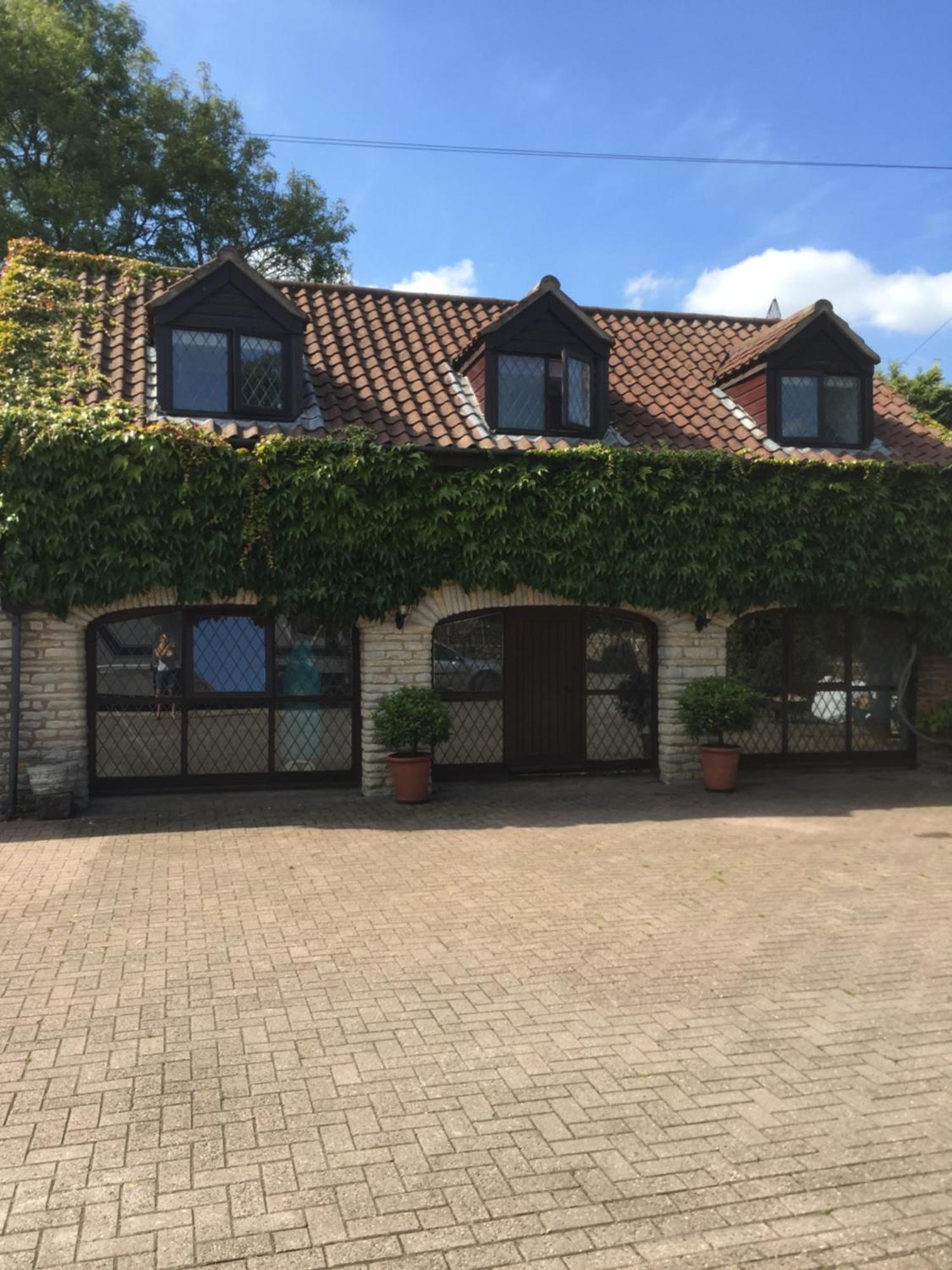 The Old Coach House At Byre House Villa Coalpit Heath Exterior foto